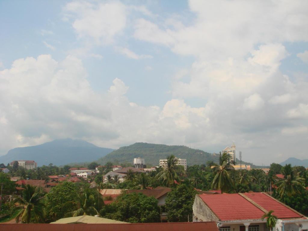 Champa Hotel Pakse Esterno foto