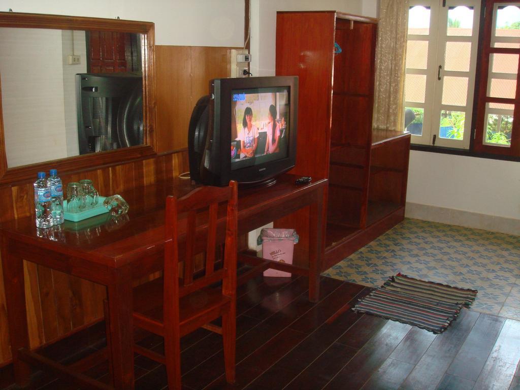 Champa Hotel Pakse Esterno foto