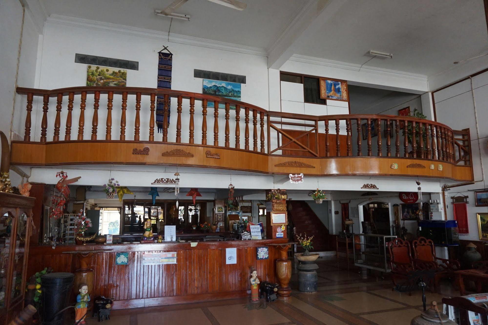 Champa Hotel Pakse Esterno foto